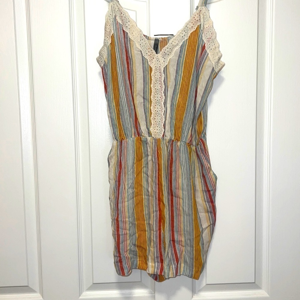NWT Shot Romper - Super Cute- Light weight - Size: Small - Nevena Rae